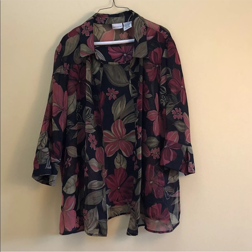 White Stag 2 Piece Cardigan and Blouse 22W/24W